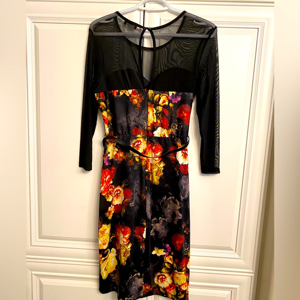 VENUS Long Sleeve Dress w/ Black Mesh Upper Floral Skirt. Size Large